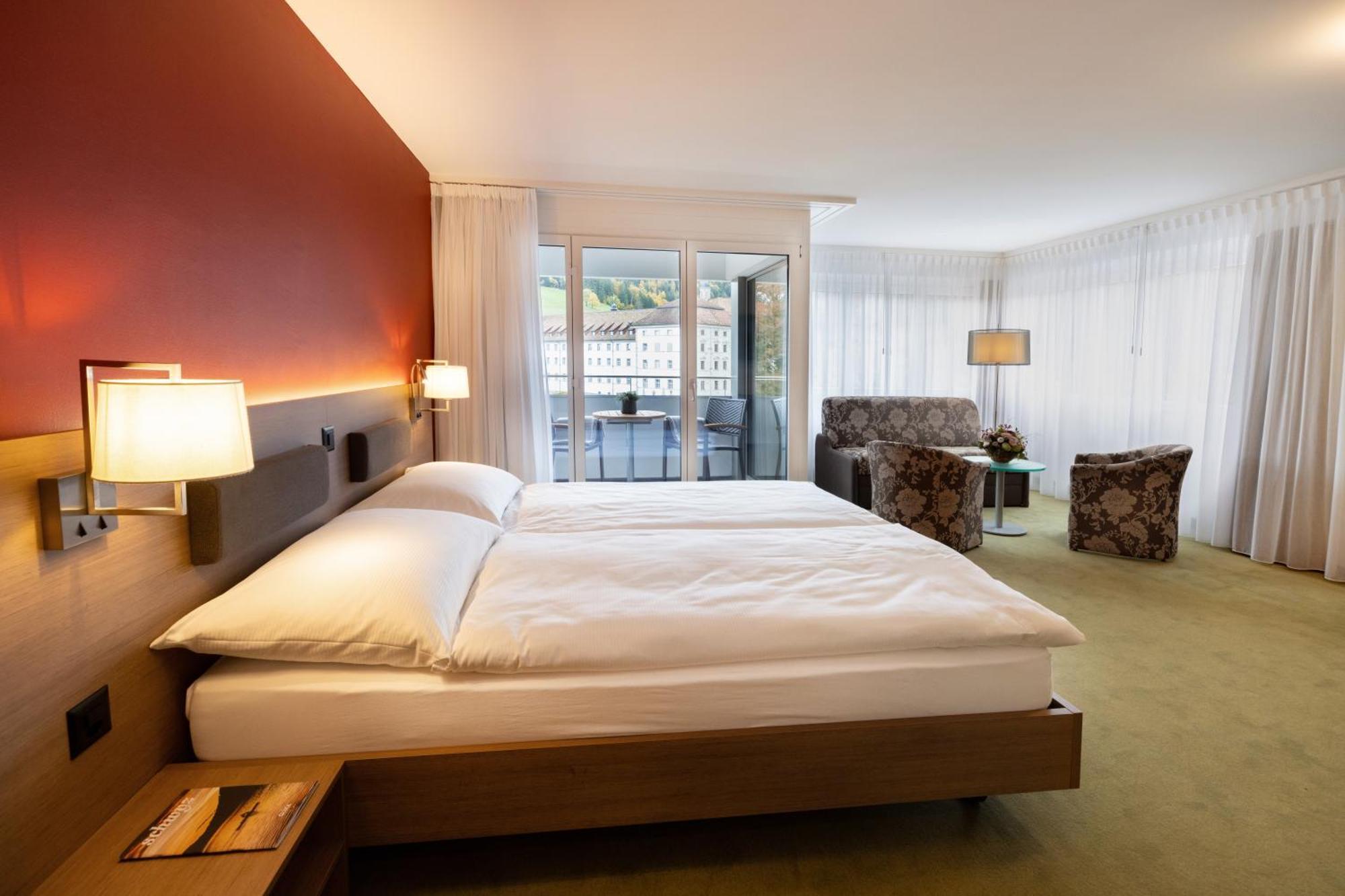 Hotel Drei Koenige ไอน์ซีเดิล์น ภายนอก รูปภาพ
