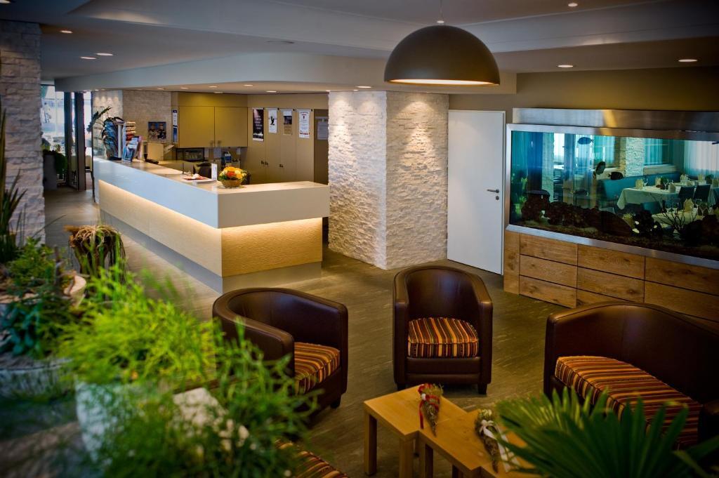 Hotel Drei Koenige ไอน์ซีเดิล์น ภายนอก รูปภาพ